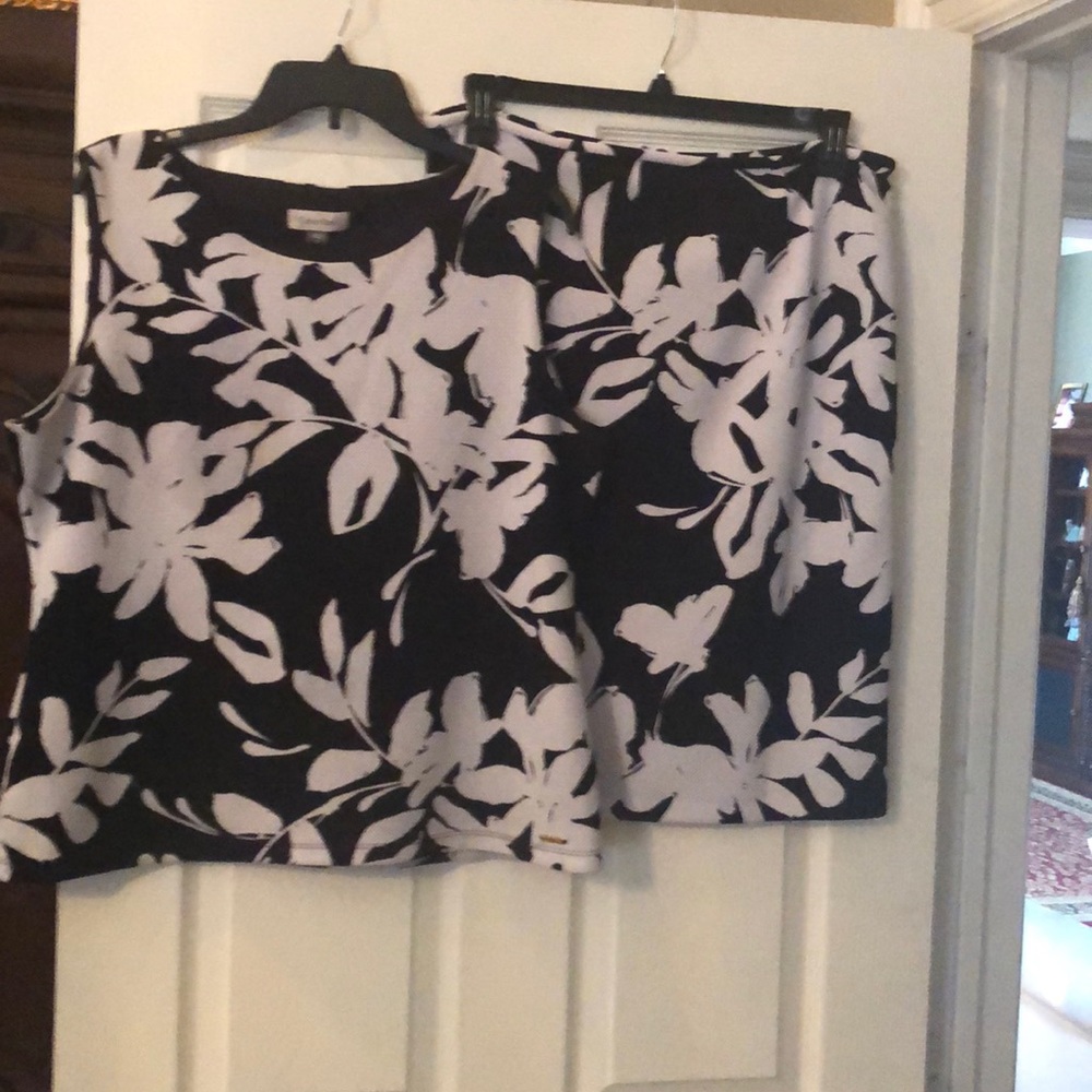 2 piece top & skirt- black & white print